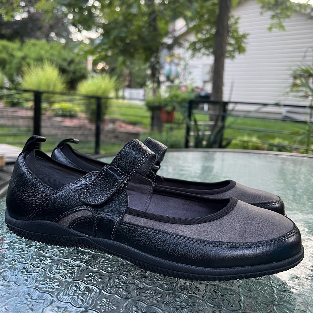 SOFTWALK Hadley orthopedic comfort‎ NWT Mary Jane leather shoes womens 10 W